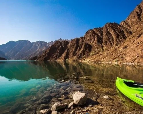 dam-view-with-kayak