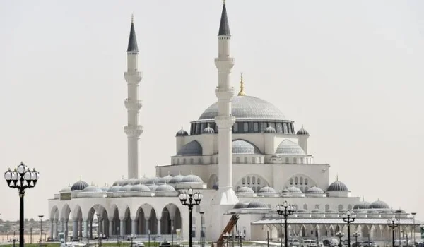 sharjah mosque